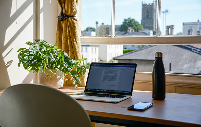 Blog - Ev Ofis Masası Orta