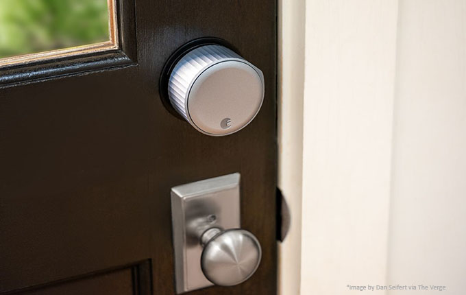 Obrázek srpna Home 1. generace Smart Lock