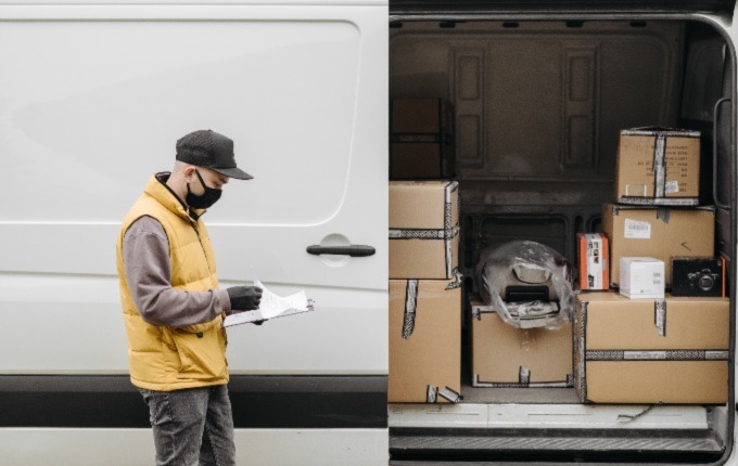 Мужчина кладет коробки в фургон для доставки